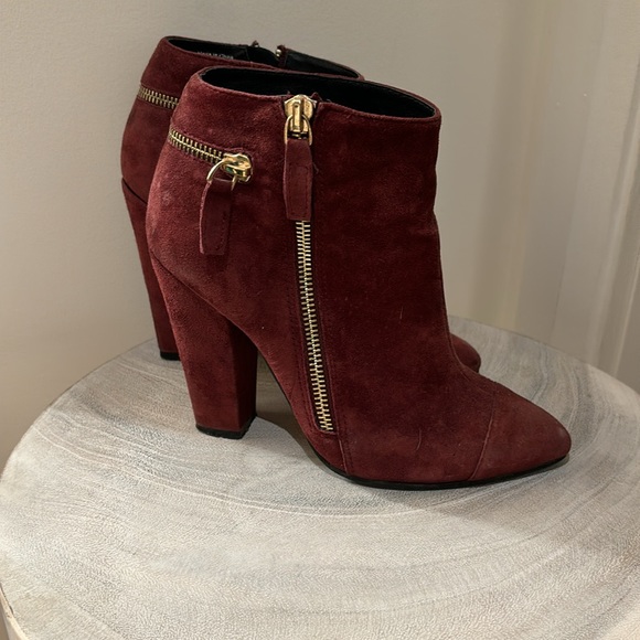 Size 6 Aldo booties - Picture 3 of 6